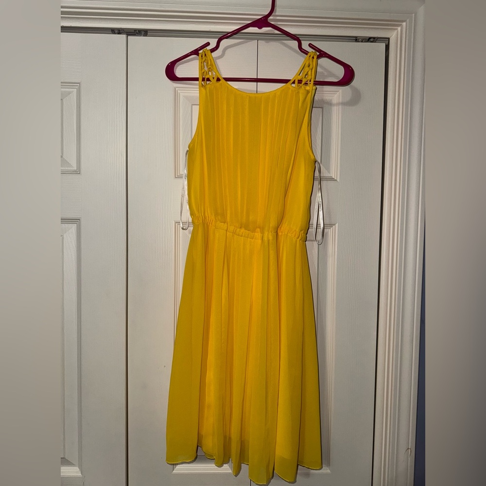 Jessica Simpson Yellow Dress